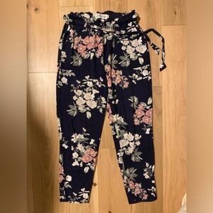 Cropped, floral paper bag style pants
